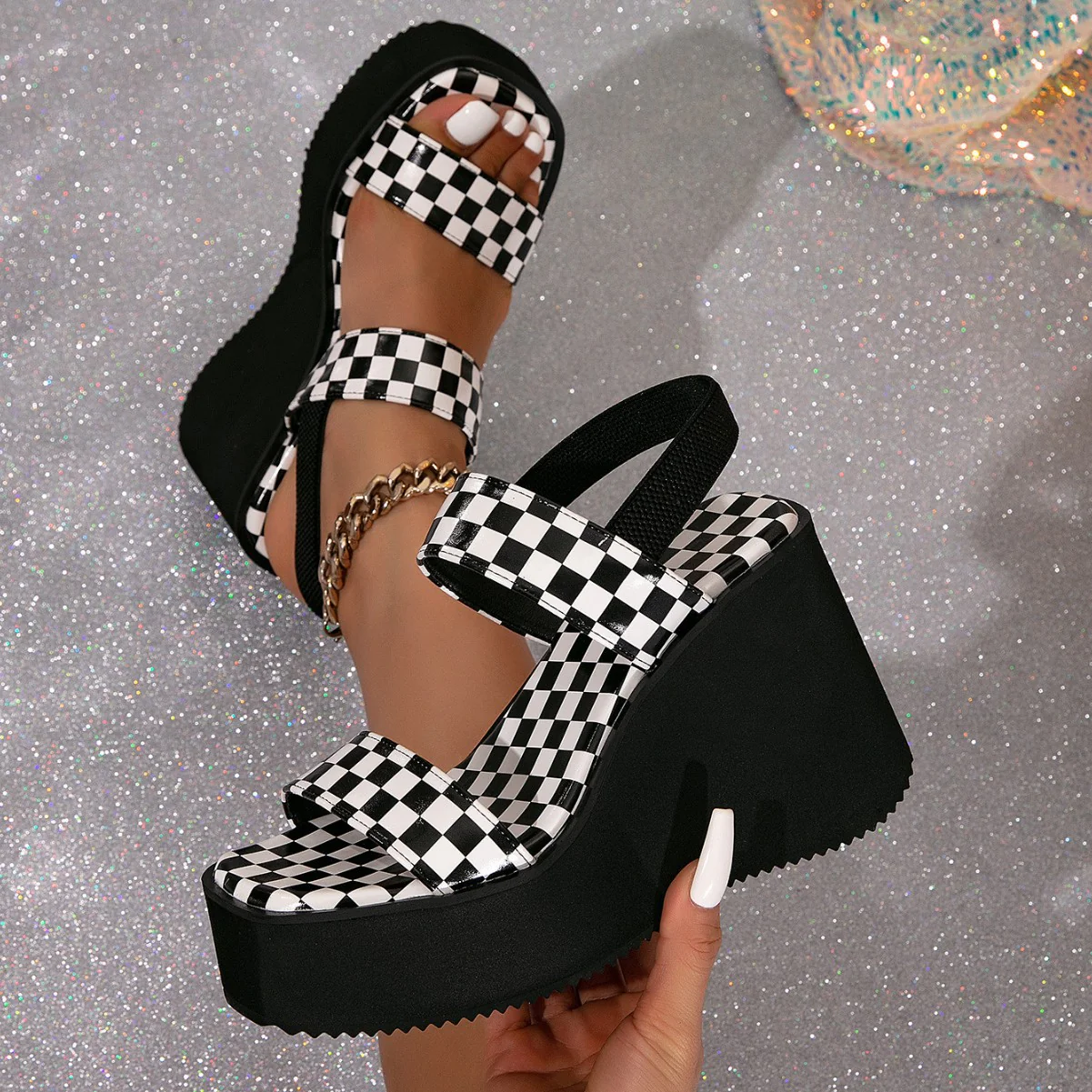 Women¡¯s Livia Checkered Platform Sandals ¨C Chunky Heel Breathable Casual Summer Shoes