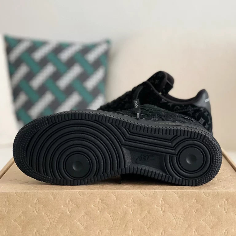 Louis Vuitton x Nike Air Force 1 Low ¡®Triple Black¡¯