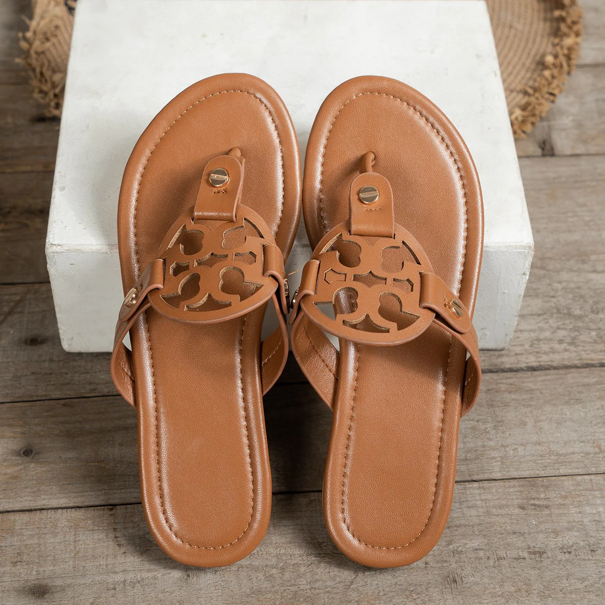 Women¡¯s Aurelia Flat Thong Sandals ¨C Elegant Roman-Inspired Summer Slides